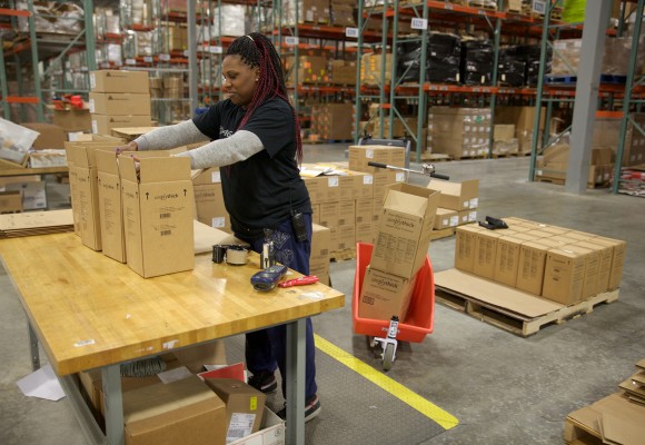 Diferencias entre picking y packing en el almacén
